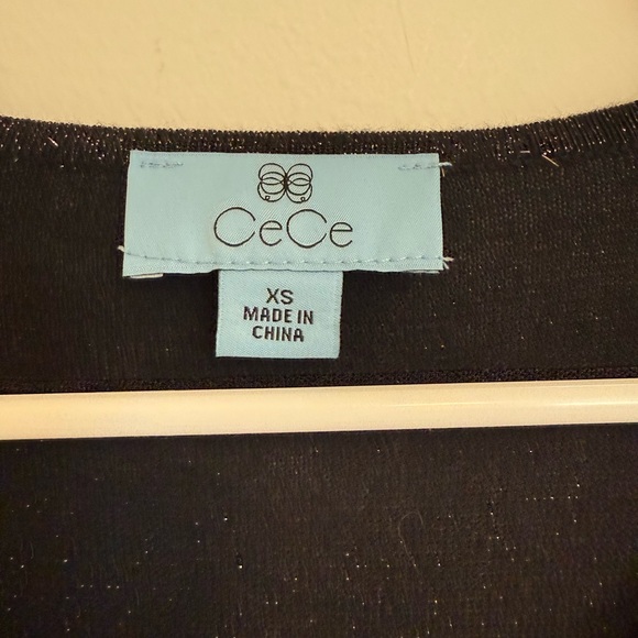 2/$30 CeCe - Black Shimmer V-Neck Long Sleeve Top Puff Shoulder XS NWT - Picture 4 of 7